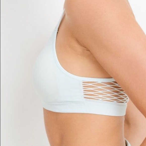 NWT💕 Fishnet Back Seamless Athleisure Bra - Picture 4 of 5